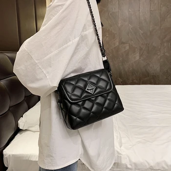 Nova Trendovska Moda Rhombus Verige Ramenski Messenger Bag Vse -tekmo Majhen Zavihek ženske Torbe