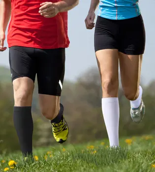 3 Pari Stiskanje Nogavice Kakovosti Kolesarjenje Športne Nogavice Unisex Primerna za Edem sladkorna bolezen, Krčne Žile Maraton Teče Nogavice