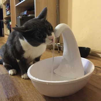 Samodejno Swan Hišnih Mačk Razpršilnik Vode Hišnih Mačk Pitne Skledo Električni Razpršilnik Vode Hranjenje Vode, Ki Teče Vodnjak Za Mačka Pes