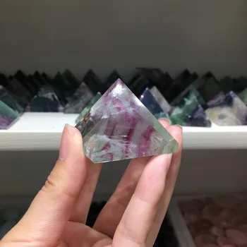 Naravni kristal piramida zelena vijolična Mavrica fluorite točke chlorophane piramida obesek 40 mm *40 mm debelo Čakro Zdravljenje